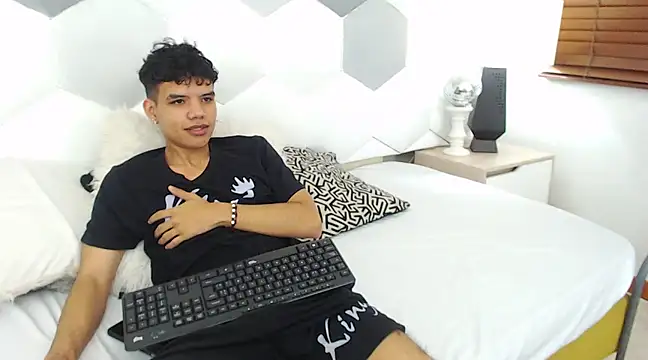 Axel Forte online show from March 2025 12:35:02 PM