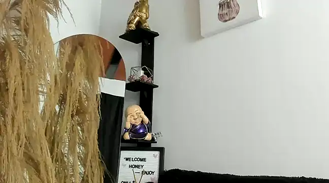 MarianaZapataa online show from March 2025 10:53:01 PM