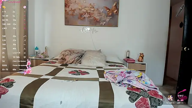 Snapshot of jessyegoldenn chatting on March 2025 02:01:01 PM jessyegoldenn online show from March 2025 02:01:01 PM