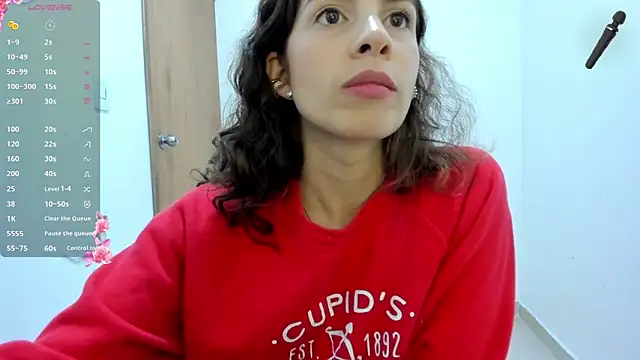 jessyegoldenn online show from April 2026 07:58:02 PM