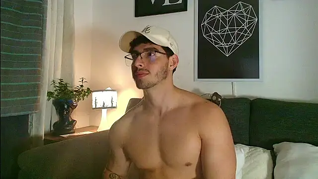 Snapshot of thomyafar chatting on February 2026 05:04:01 AM thomyafar online show from February 2026 05:04:01 AM