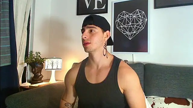 Snapshot of thomyafar chatting on March 2026 09:04:01 AM thomyafar online show from March 2026 09:04:01 AM