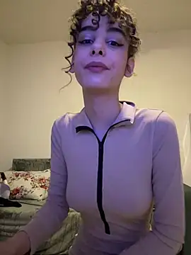 Snapshot of Mazzekyn chatting on February 2025 06:20:01 PM Mazzekyn online show from February 2025 06:20:01 PM