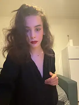 Snapshot of Mazzekyn chatting on February 2025 11:15:01 PM Mazzekyn online show from February 2025 11:15:01 PM