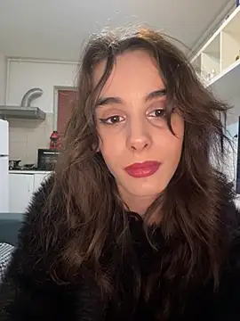 Snapshot of Mazzekyn chatting on March 2025 06:01:02 PM Mazzekyn online show from March 2025 06:01:02 PM