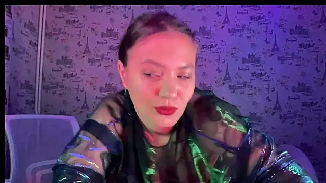 Just Scarlet  online show from October 2025 10:25:01 AM