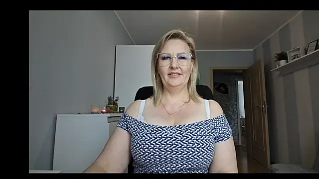 DianaLive online show from February 2026 10:20:02 AM