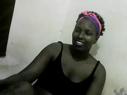 Snapshot of Sweet-Sins_ chatting on February 2025 05:31:01 PM Sweet-Sins online show from February 2025 05:31:01 PM