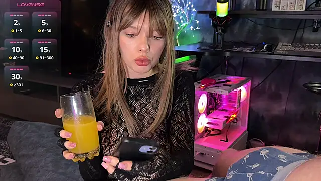 Snapshot of Under_lord chatting on February 2026 05:00:02 PM Under lord online show from February 2026 05:00:02 PM