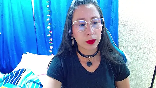 Gia leinn online show from April 2026 03:42:02 PM