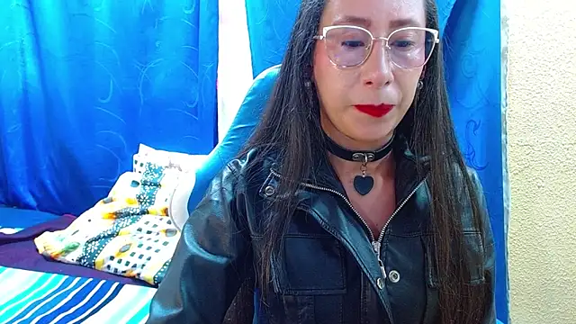 Gia leinn online show from May 2026 08:47:01 PM