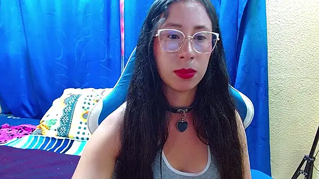 Gia leinn online show from May 2026 07:56:02 PM