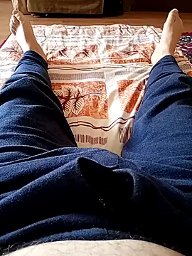 Snapshot of Vali1969 chatting on January 2026 09:56:01 AM Vali1969 online show from January 2026 09:56:01 AM