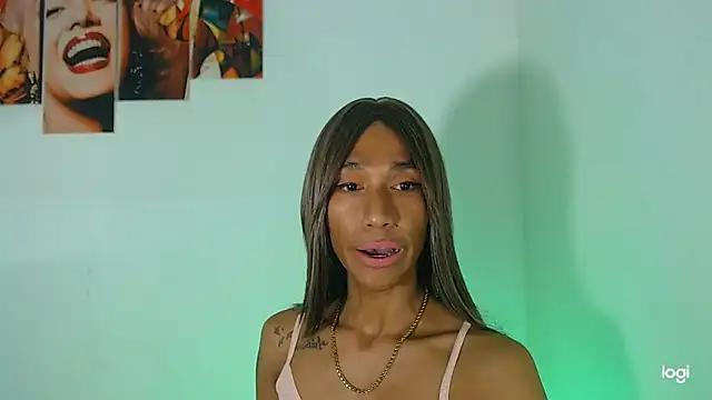 Snapshot of red_veltet chatting on October 2025 02:12:02 AM red veltet online show from October 2025 02:12:02 AM