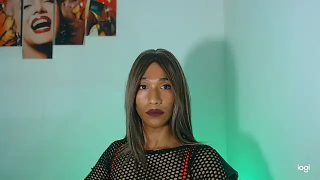 Snapshot of red_veltet chatting on October 2025 05:59:01 AM red veltet online show from October 2025 05:59:01 AM