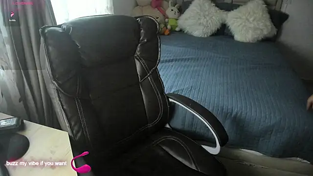 Snapshot of chanell__toledo chatting on December 2025 10:41:02 PM chanell toledo online show from December 2025 10:41:02 PM