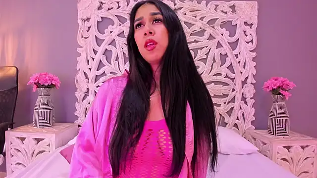 AnnieGibbyns online show from July 2026 08:46:01 PM