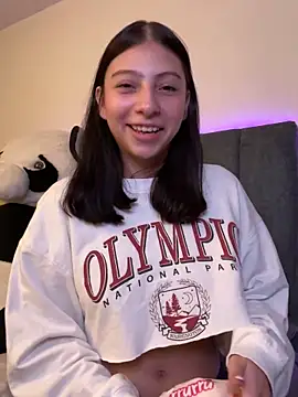 Snapshot of Dirty-Bunnyyy chatting on September 2025 06:14:01 AM Dirty-Bunnyyy online show from September 2025 06:14:01 AM