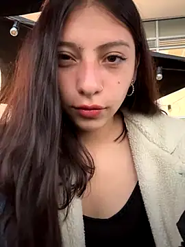 Snapshot of Dirty-Bunnyyy chatting on October 2025 10:19:01 PM Dirty-Bunnyyy online show from October 2025 10:19:01 PM