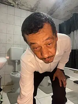 rogerdik76 online show from March 2026 06:28:02 AM