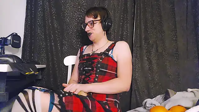 ArcadiaFrostLive online show from February 2025 02:14:01 AM