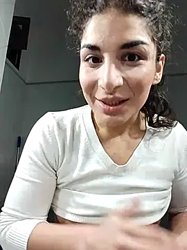 Snapshot of Loladanger20 chatting on November 2025 04:42:01 PM Loladanger20 online show from November 2025 04:42:01 PM