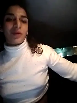 Snapshot of Loladanger20 chatting on December 2025 11:11:02 PM Loladanger20 online show from December 2025 11:11:02 PM