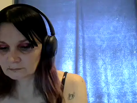 Hotmodel1984 online show from May 2026 05:29:01 PM