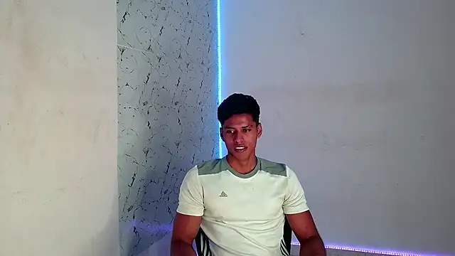 Snapshot of ken__owens chatting on September 2025 03:04:02 PM ken owens online show from September 2025 03:04:02 PM