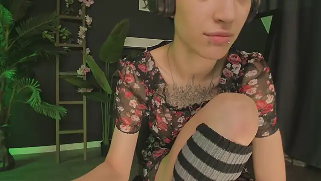 Snapshot of lisbatsyy chatting on March 2025 04:38:02 AM lisbatsyy online show from March 2025 04:38:02 AM