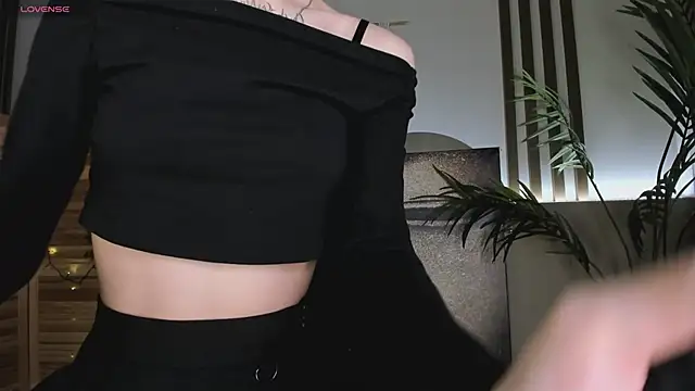 Snapshot of lisbatsyy chatting on March 2025 04:46:01 PM lisbatsyy online show from March 2025 04:46:01 PM