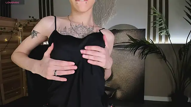 Snapshot of lisbatsyy chatting on March 2025 07:49:01 PM lisbatsyy online show from March 2025 07:49:01 PM