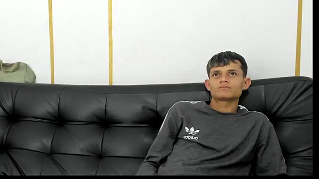 Snapshot of Sex_Fantasy_AE chatting on March 2025 11:33:01 AM Sex Fantasy AE online show from March 2025 11:33:01 AM