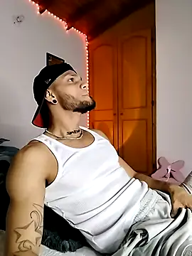 morenosiam online show from November 2025 04:02:02 AM