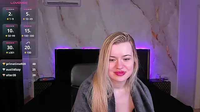 Snapshot of CutiePie69__ chatting on March 2025 02:40:02 AM CutiePie69 online show from March 2025 02:40:02 AM