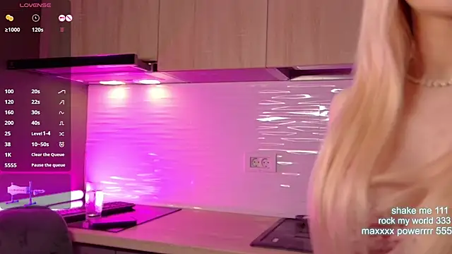 Snapshot of CutiePie69__ chatting on November 2025 08:41:02 PM CutiePie69 online show from November 2025 08:41:02 PM