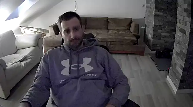 Snapshot of gryzoon chatting on March 2025 04:28:02 AM gryzoon online show from March 2025 04:28:02 AM