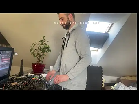 gryzoon online show from March 2026 11:05:02 AM