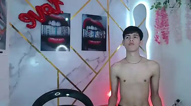 Snapshot of KING_OFF_BOYS chatting on March 2025 08:30:02 AM KING OFF BOYS online show from March 2025 08:30:02 AM