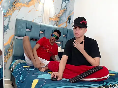 Snapshot of KING_OFF_BOYS chatting on December 2025 01:51:02 PM KING OFF BOYS online show from December 2025 01:51:02 PM