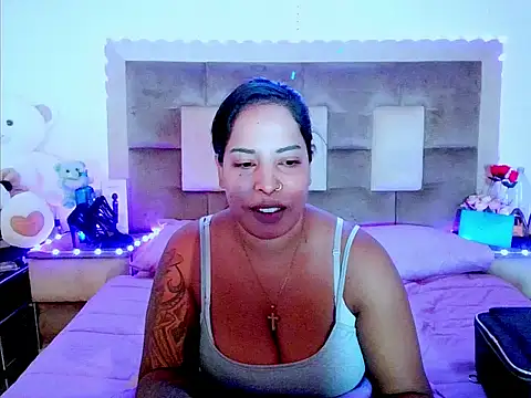 indiantopaz694u online show from April 2026 04:24:02 AM