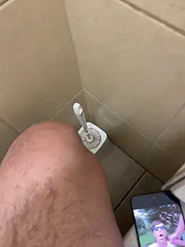 Snapshot of Alexander18edd chatting on October 2025 01:35:02 PM Alexander18edd online show from October 2025 01:35:02 PM