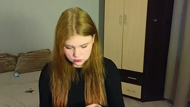 LaseyMoon online show from February 2026 02:05:02 AM