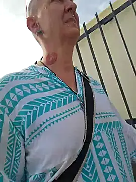 Snapshot of Emma_Milf25 chatting on November 2025 12:50:02 PM Emma Milf25 online show from November 2025 12:50:02 PM