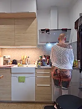 Snapshot of Emma_Milf25 chatting on December 2025 03:07:01 PM Emma Milf25 online show from December 2025 03:07:01 PM