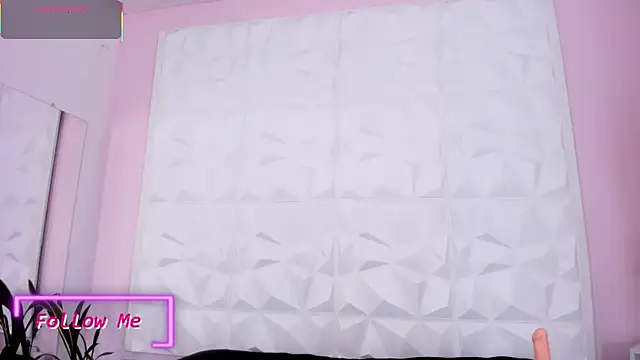 Snapshot of Valeriagomez_ chatting on November 2025 12:07:02 PM Valeriagomez online show from November 2025 12:07:02 PM