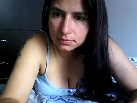 Snapshot of Escarcha-blue chatting on February 2025 04:31:02 PM Escarcha-blue online show from February 2025 04:31:02 PM