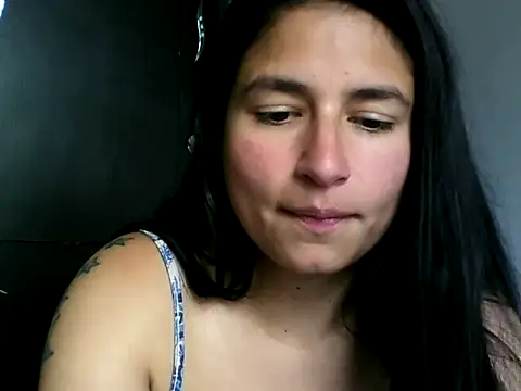 Snapshot of Escarcha-blue chatting on February 2025 07:04:02 PM Escarcha-blue online show from February 2025 07:04:02 PM