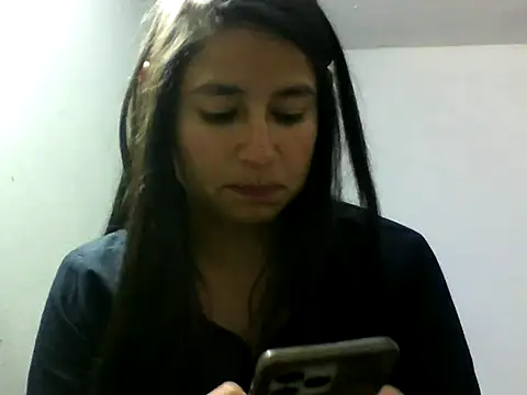 Snapshot of Escarcha-blue chatting on February 2025 03:04:02 PM Escarcha-blue online show from February 2025 03:04:02 PM