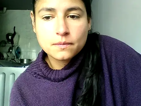 Snapshot of Escarcha-blue chatting on March 2025 04:57:02 PM Escarcha-blue online show from March 2025 04:57:02 PM